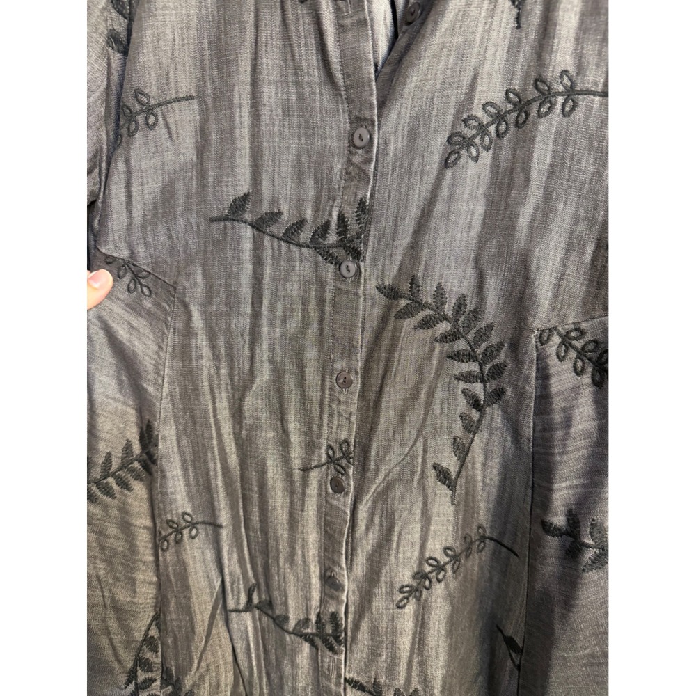 Soft Surroundings Button Down PM Gray Embroidered Leaf Tencel Tunic 3CV85 - Picture 6 of 8